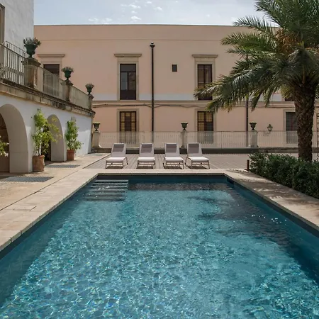 With Pool In Former Castle Stables In Salento Nardò