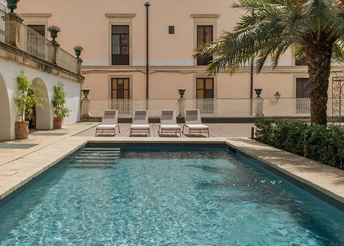 With Pool In Former Castle Stables In Salento 아파트 *